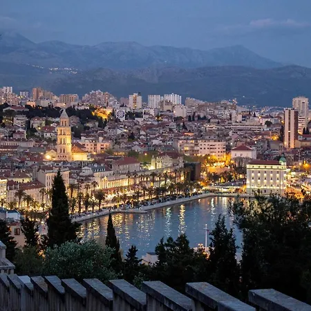 Sky Di Mare - Free Private Garage Apartment *